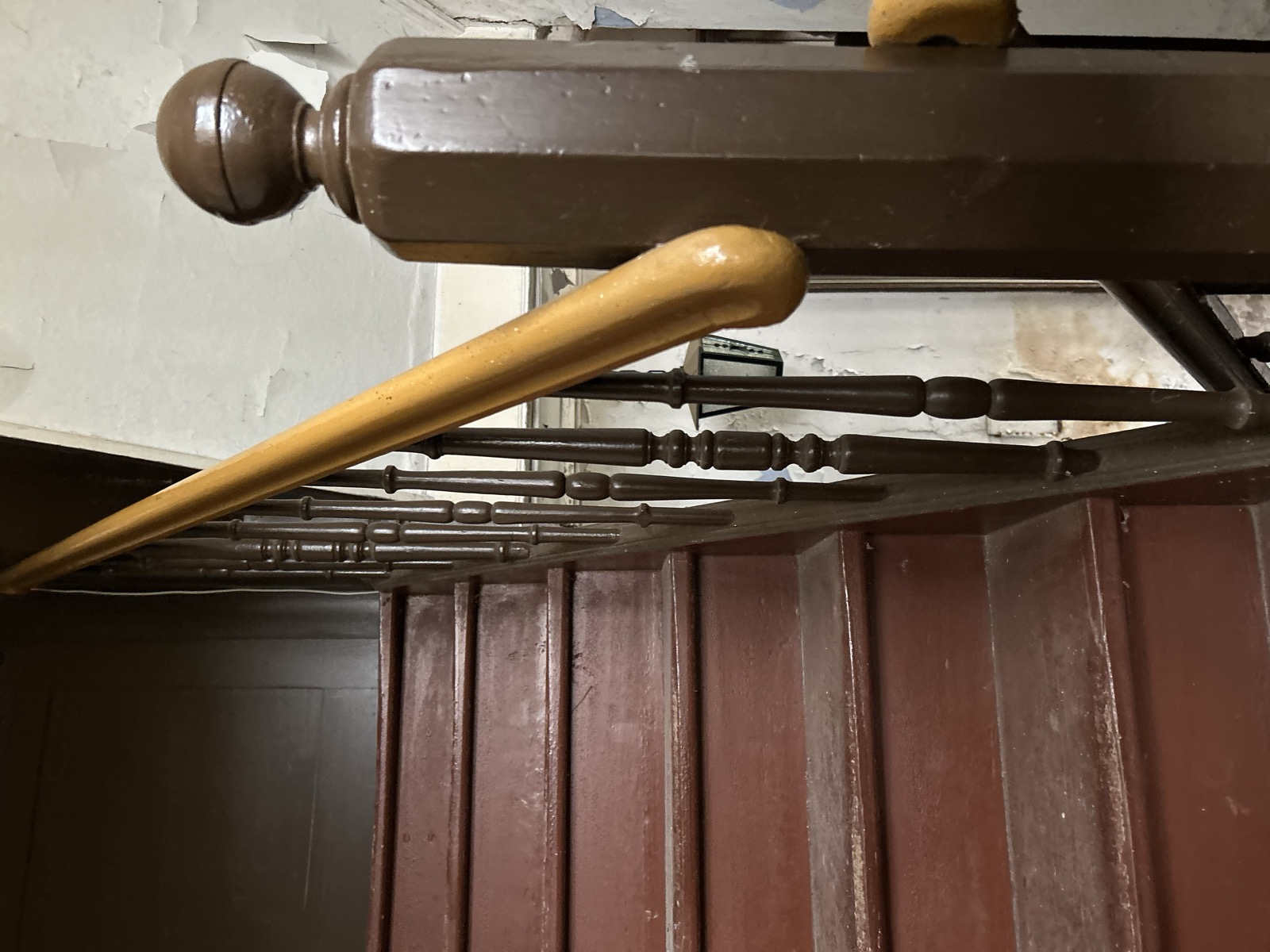 Treppe im Wohnhaus, Sehliser Str. 11 Panitzsch