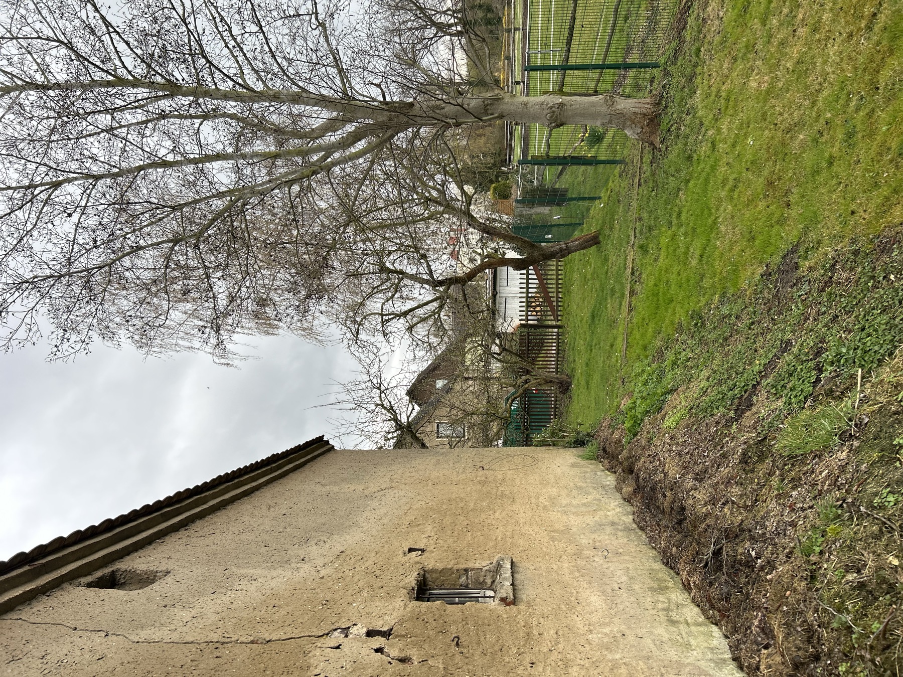 Stall-Rückseite mit Garten und Blick zur Aue, Sehliser Str. 11 Panitzsch